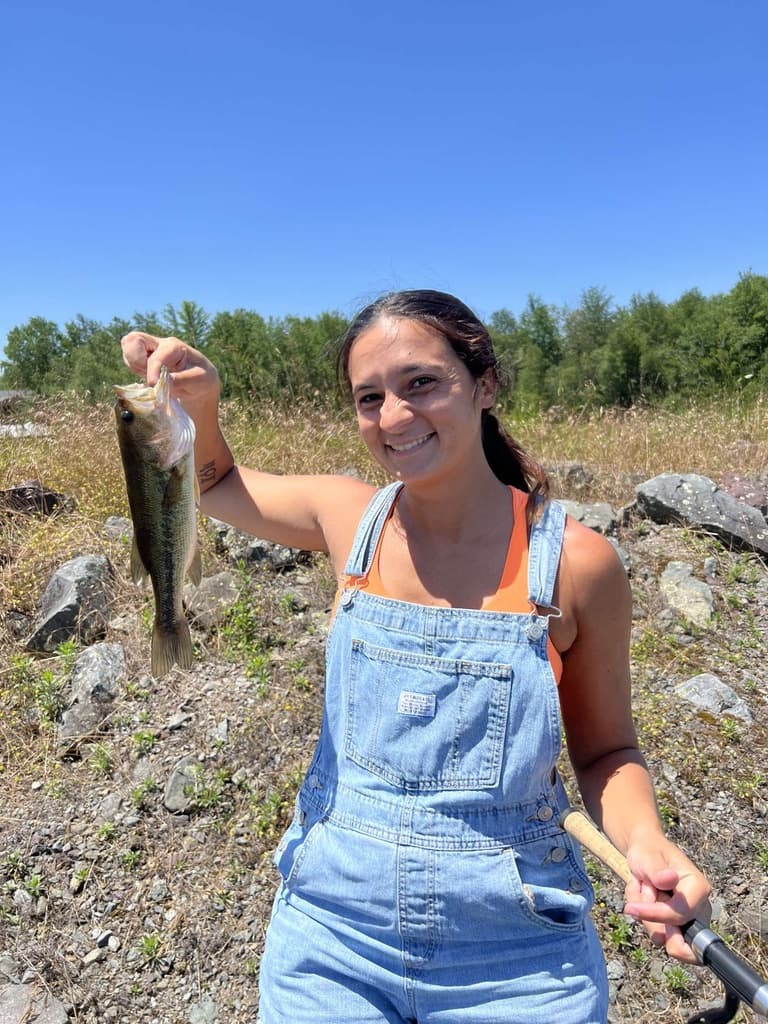 About Christina — A95184BF 1A16 4DD7 BF8E AB60F8B2A38B 1 105 c